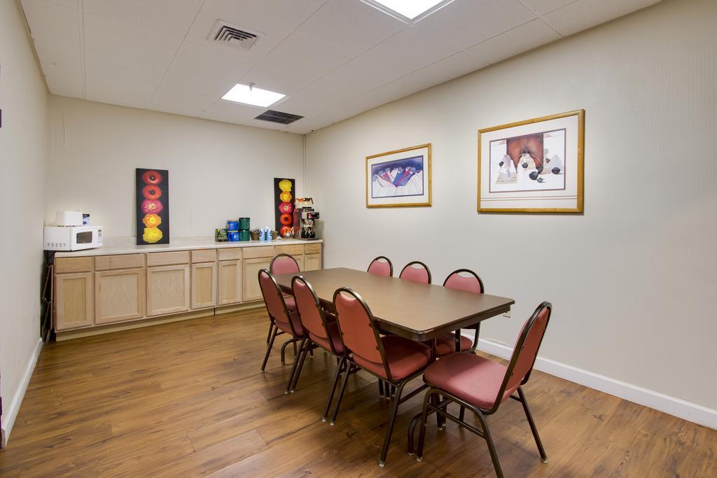 Fairbridge Inn Express Dundee 温特黑文 外观 照片