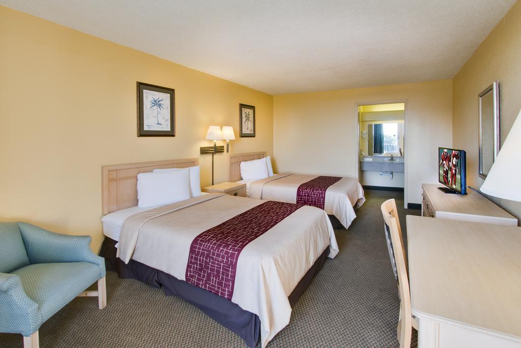 Fairbridge Inn Express Dundee 温特黑文 外观 照片