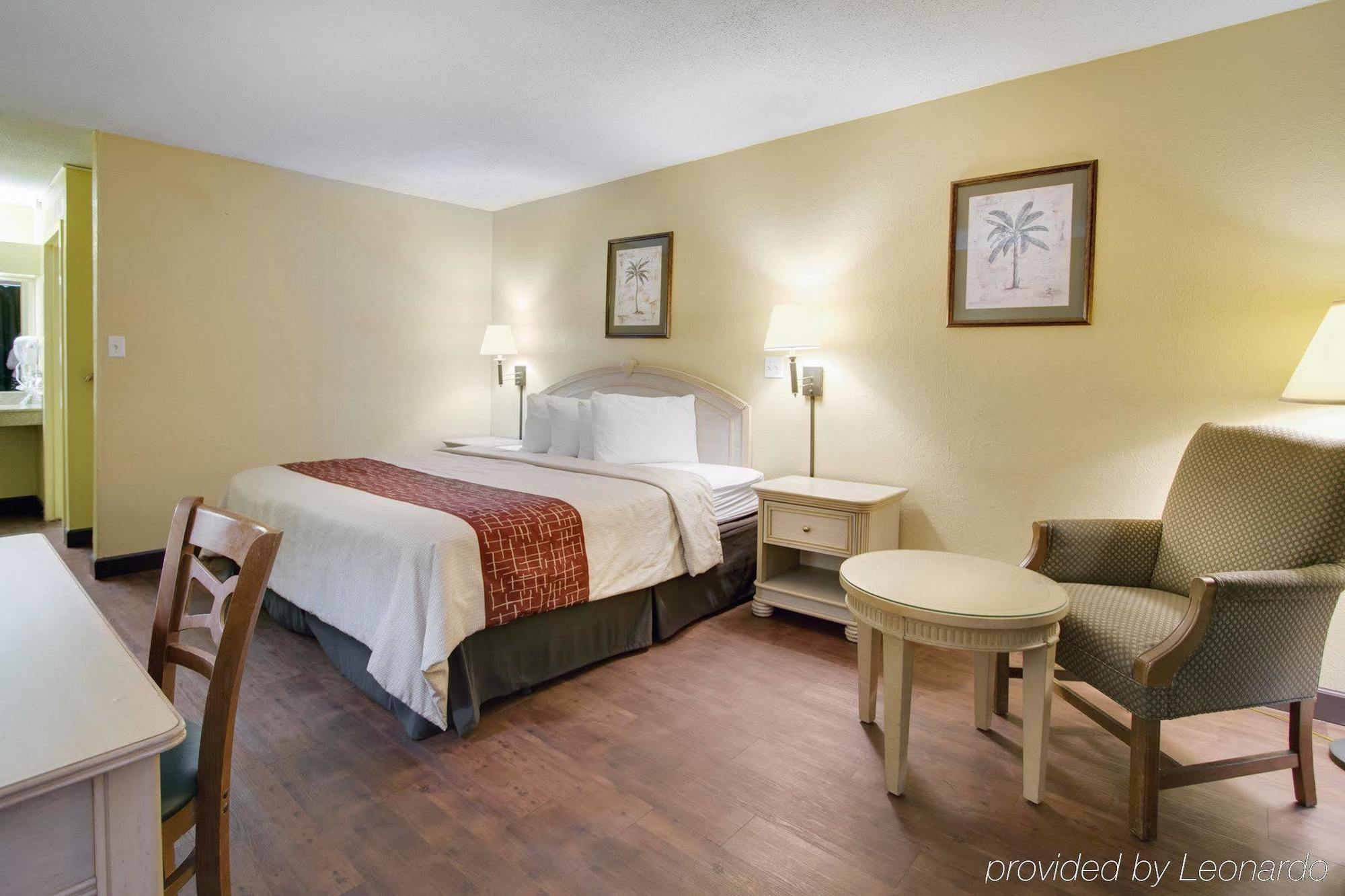 Fairbridge Inn Express Dundee 温特黑文 外观 照片