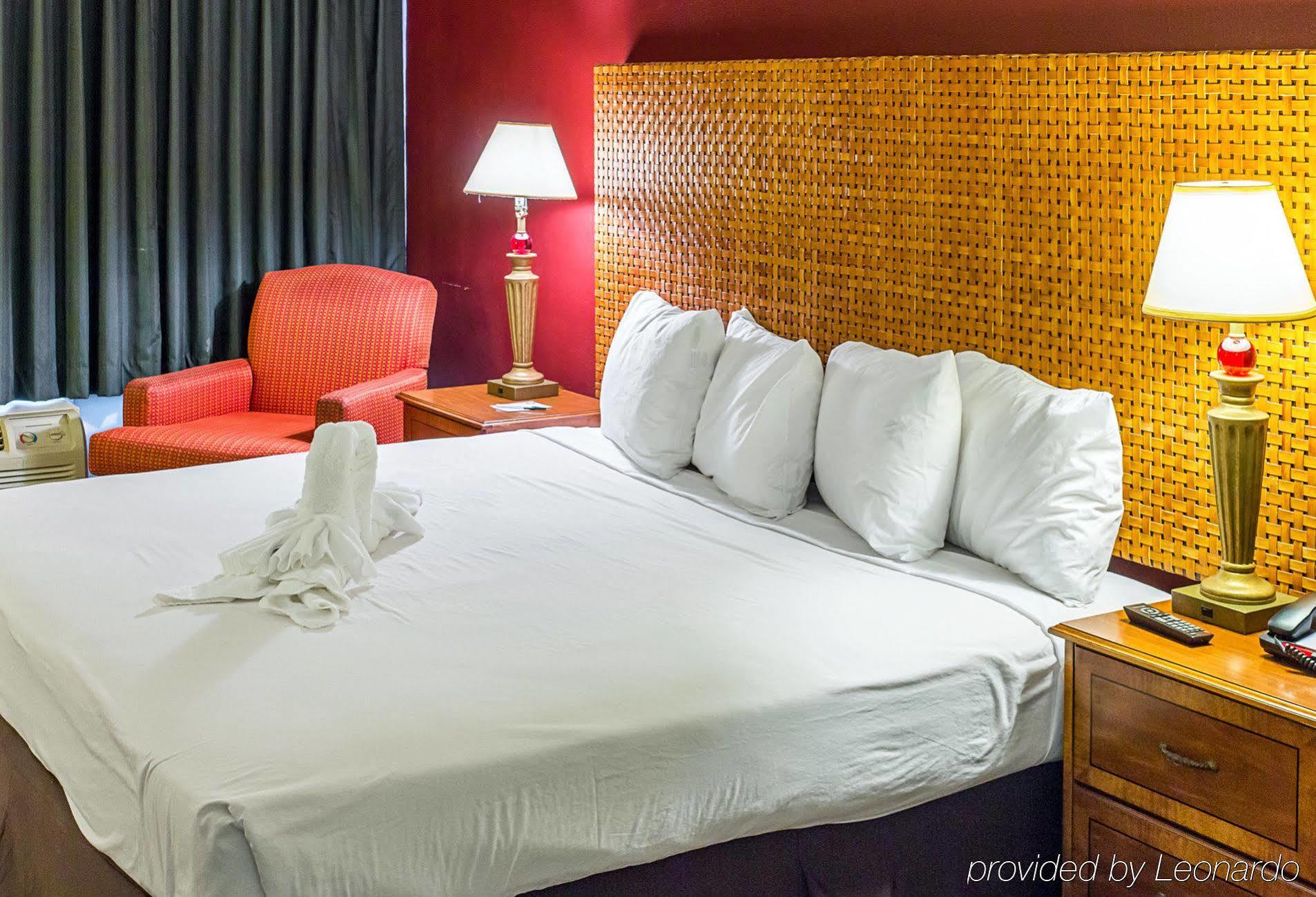 Fairbridge Inn Express Dundee 温特黑文 外观 照片
