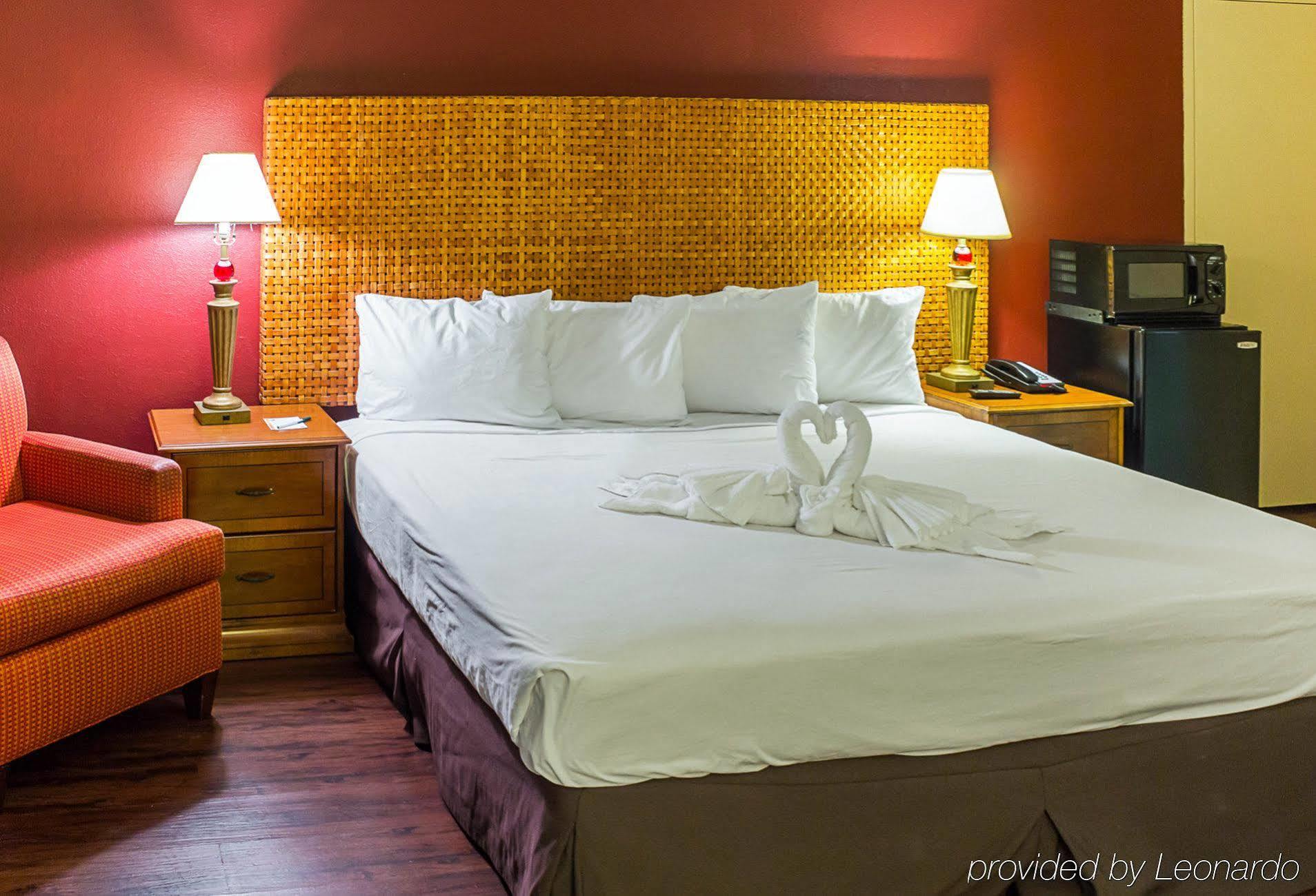 Fairbridge Inn Express Dundee 温特黑文 外观 照片