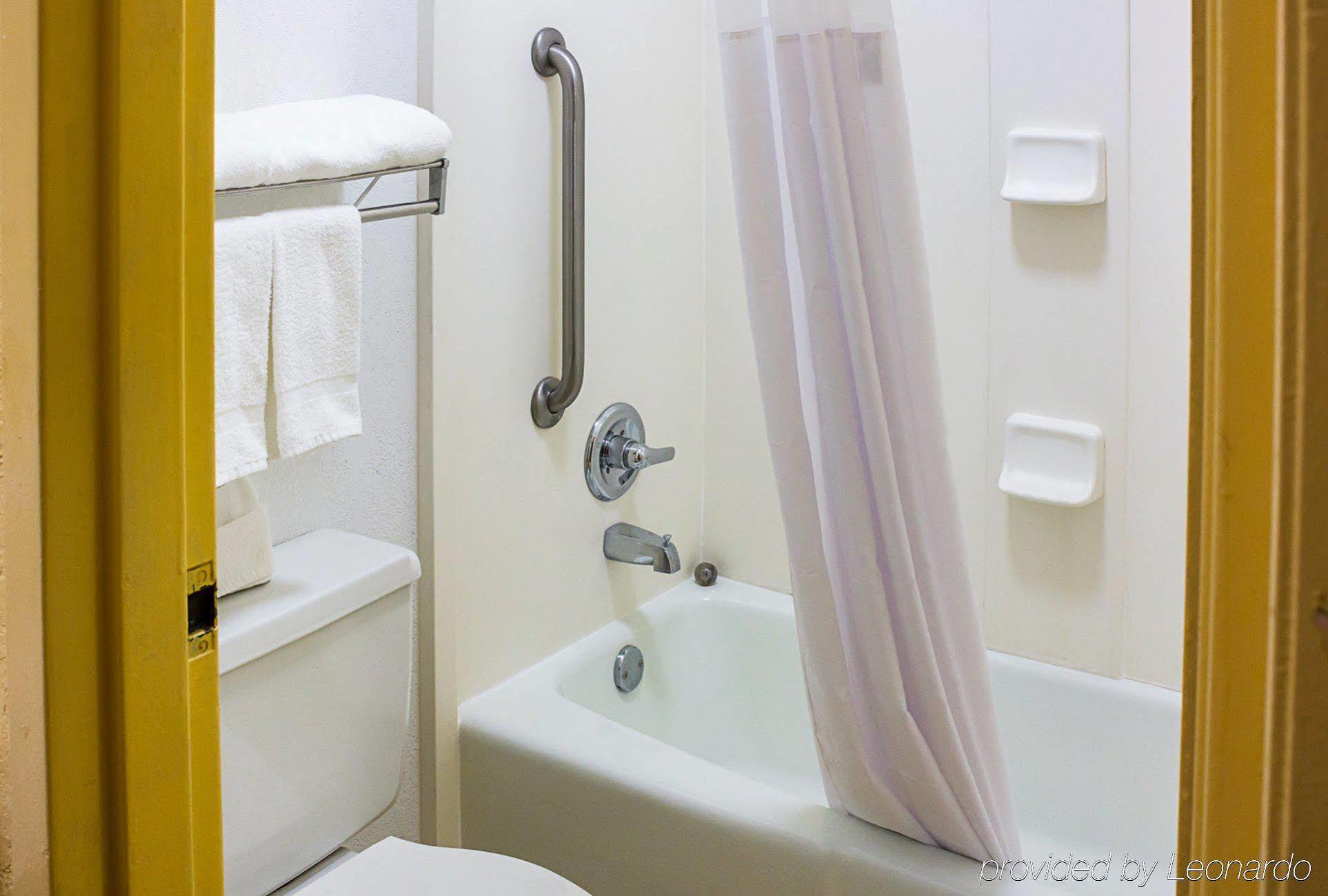 Fairbridge Inn Express Dundee 温特黑文 外观 照片