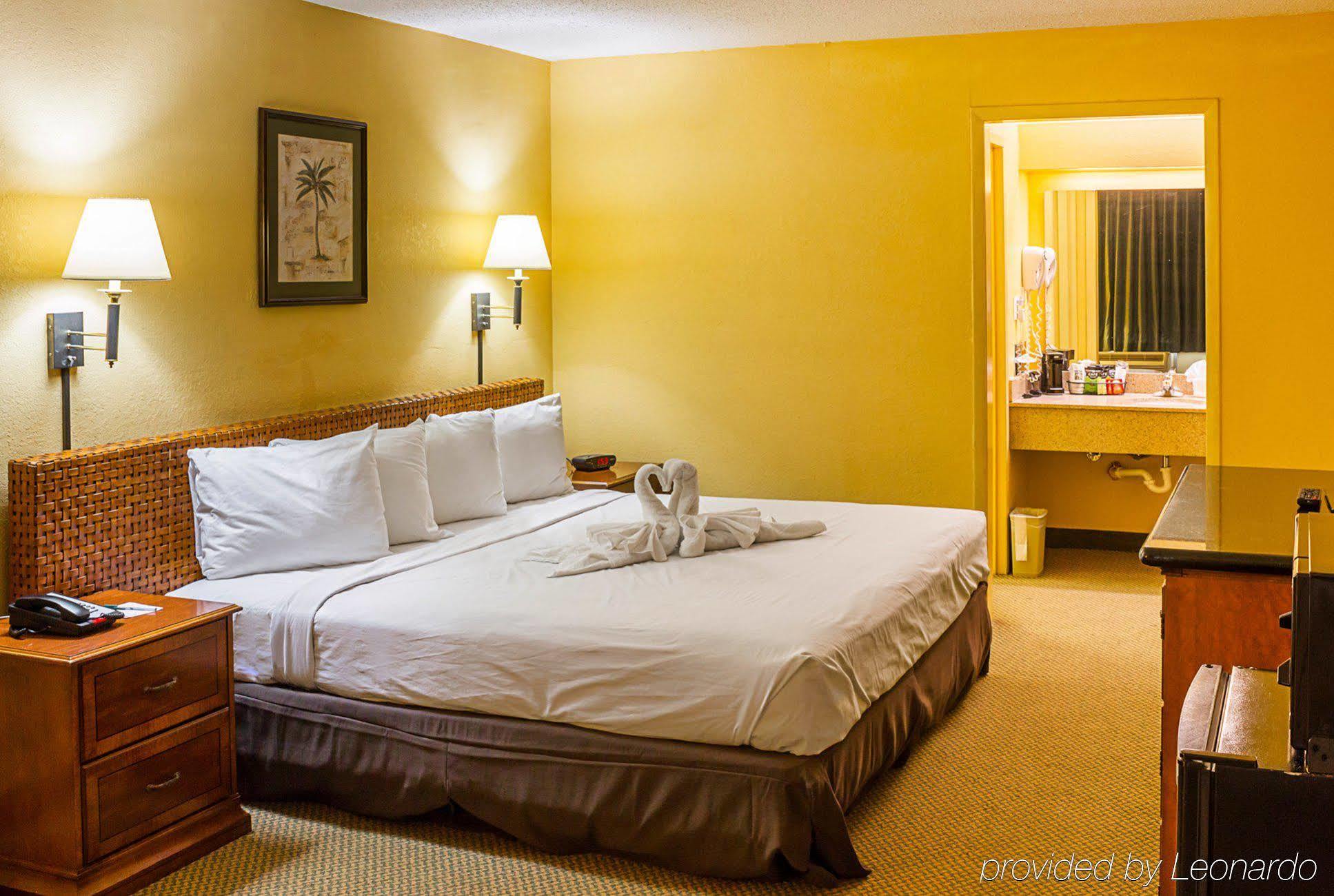 Fairbridge Inn Express Dundee 温特黑文 外观 照片