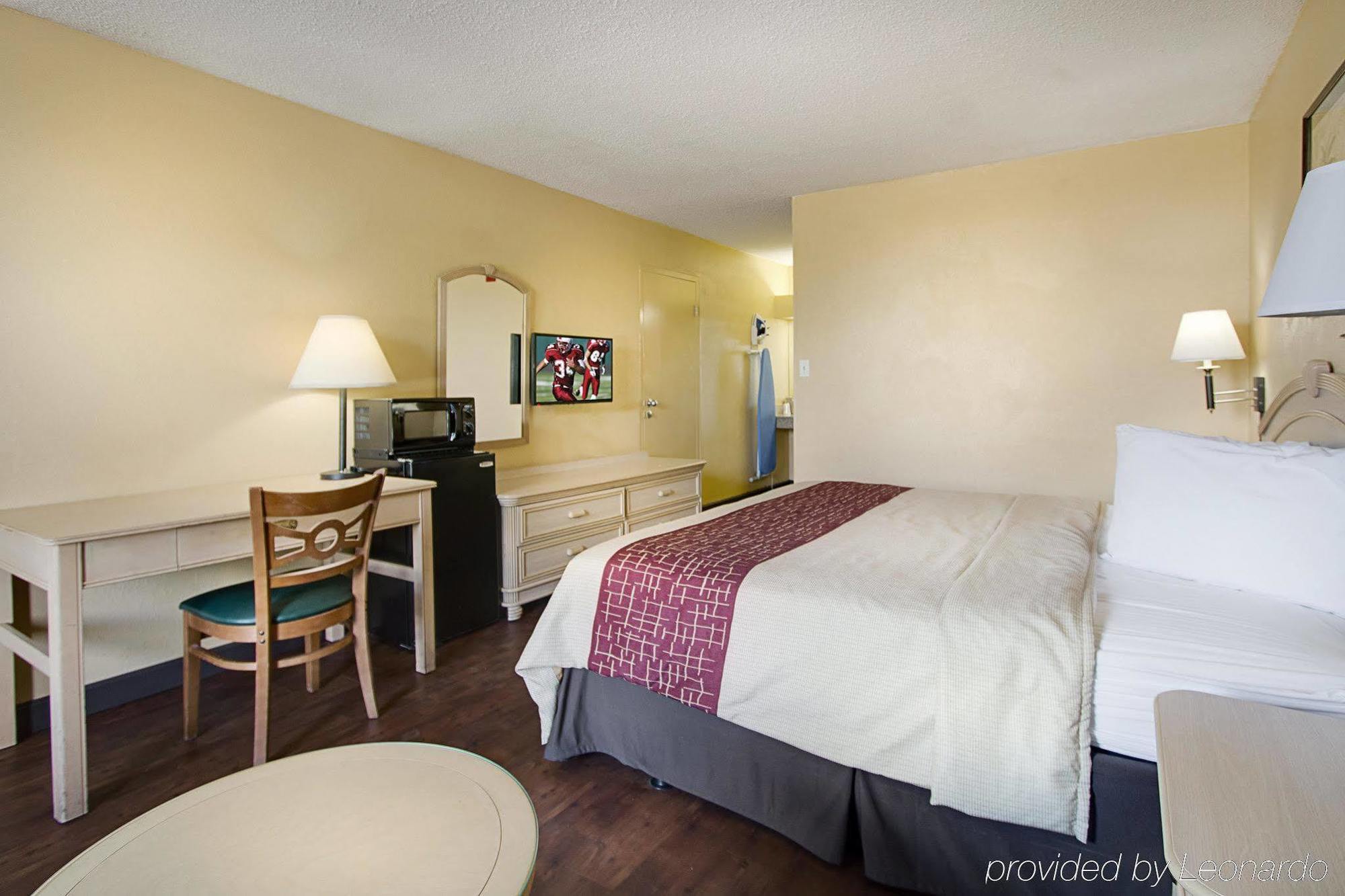 Fairbridge Inn Express Dundee 温特黑文 外观 照片
